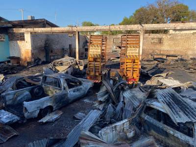 Incêndio de grandes proporções atinge prédio da Secretaria de Desenvolvimento Rural de Santo Ângelo