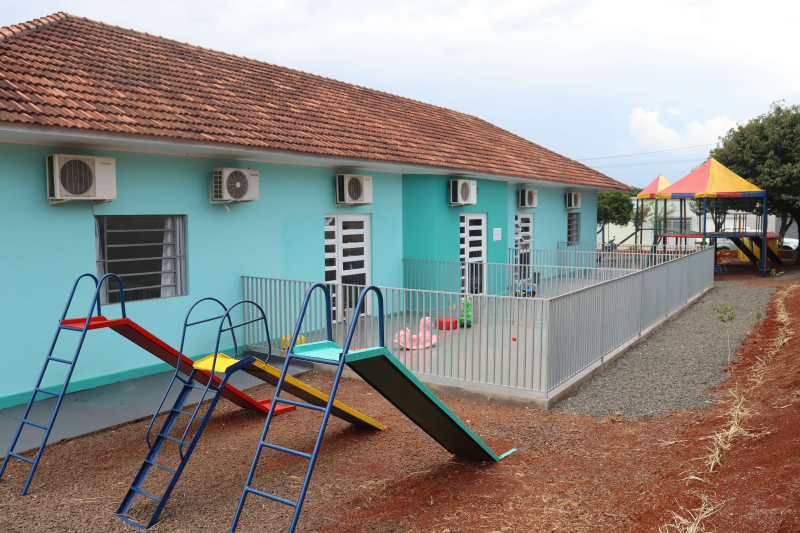 Três de Maio entrega reformas em escola de educação infantil 