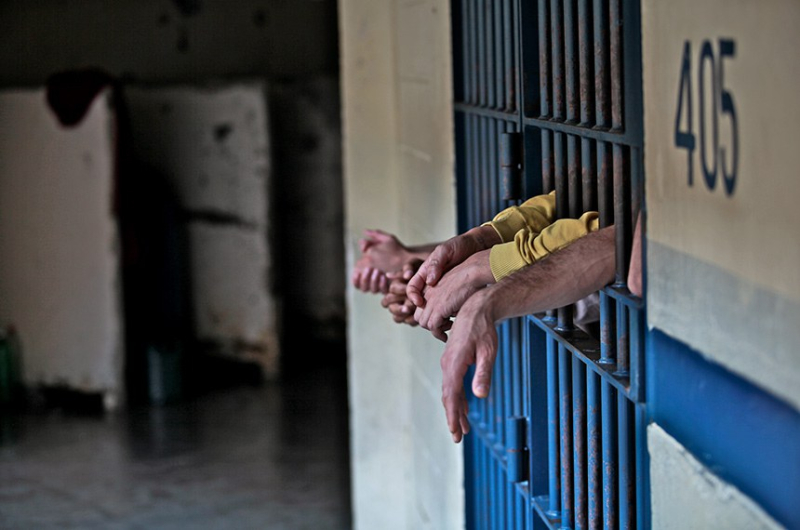 Senado analisa projeto que detalha critérios para prisão preventiva
