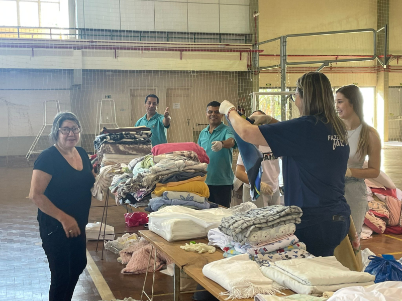 Enchentes no RS: confira os itens mais necessários para doação no Centro Municipal de Eventos 