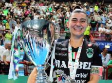 Santo-angelense Luciléia Minuzzo é indicada novamente a melhor jogadora de futsal do mundo