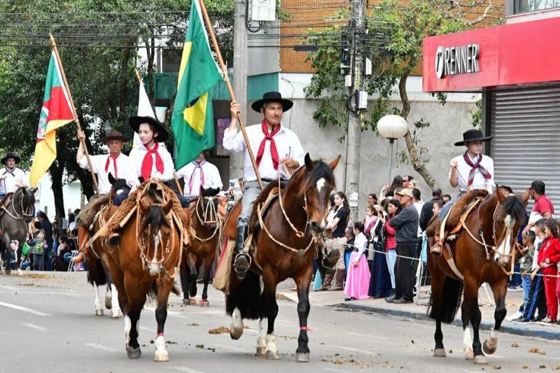 Desfile Farroupilha será realizado neste domingo, 22, em Santo Ângelo