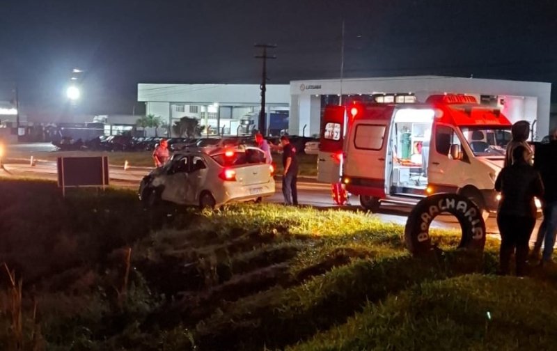 Grave acidente na BR-285 em Ijuí envolve carreta e carro; motorista fica preso nas ferragens