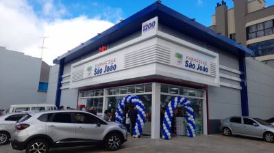 Farmácias São João inaugura mega loja 24h em Santo Ângelo com shows e programação especial para o Dia das Mães