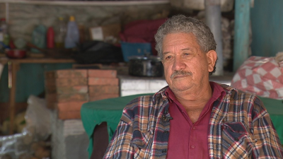 Após ser enganado por telemarketing e ter descontos na aposentadoria, idoso de Santo Ângelo precisa da ajuda do filho e de amigos para sobreviver