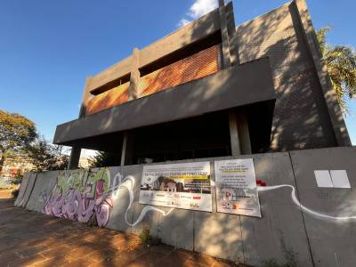 Obras no Teatro Antônio Sepp devem ser retomadas no final do mês