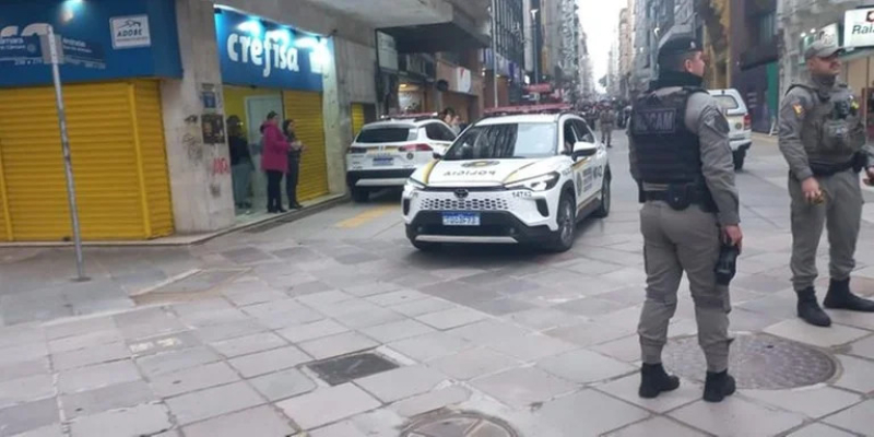 Brigada Militar prende homem que esfaqueou duas mulheres e fez uma criança de refém
