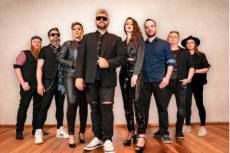 Marcas e Líderes reconhece parceiros, em jantar-show no Clube Gaúcho, em agosto