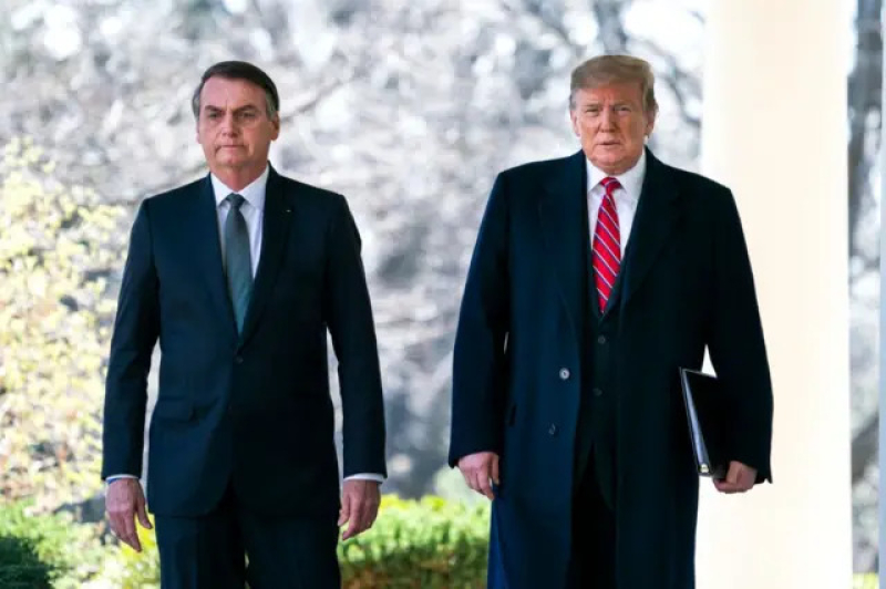 Trump diz que Brasil faz 'coisa horrível' com Bolsonaro e chama julgamento de 'caça às bruxas'