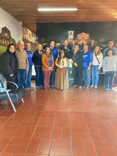 Padres jesuítas dos Estados Unidos visitam São Miguel das Missões 
