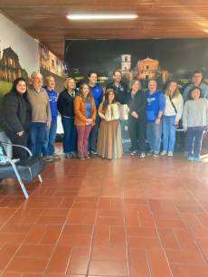 Padres jesuítas dos Estados Unidos visitam São Miguel das Missões 