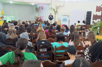 Giruá celebra leitura e patrona Cecília Maicá na abertura oficial da Feira do Livro 2025