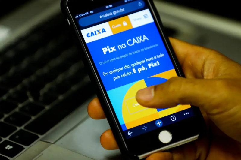 Pix bate recorde e supera 313 milhões de transações em um dia