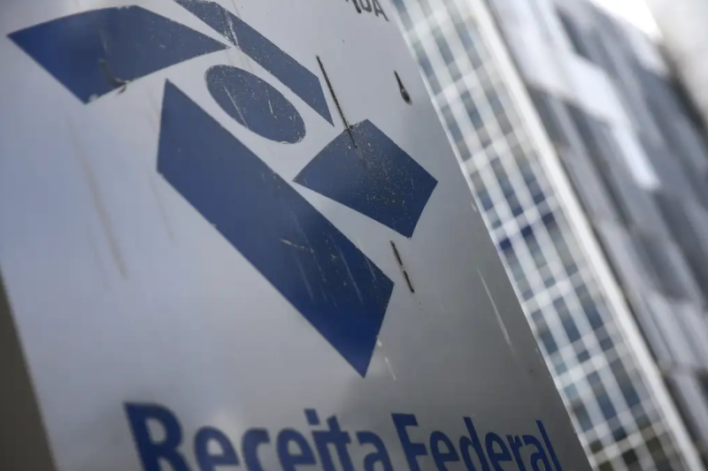 Receita alerta para falsas cobranças com nome e CPF do contribuinte