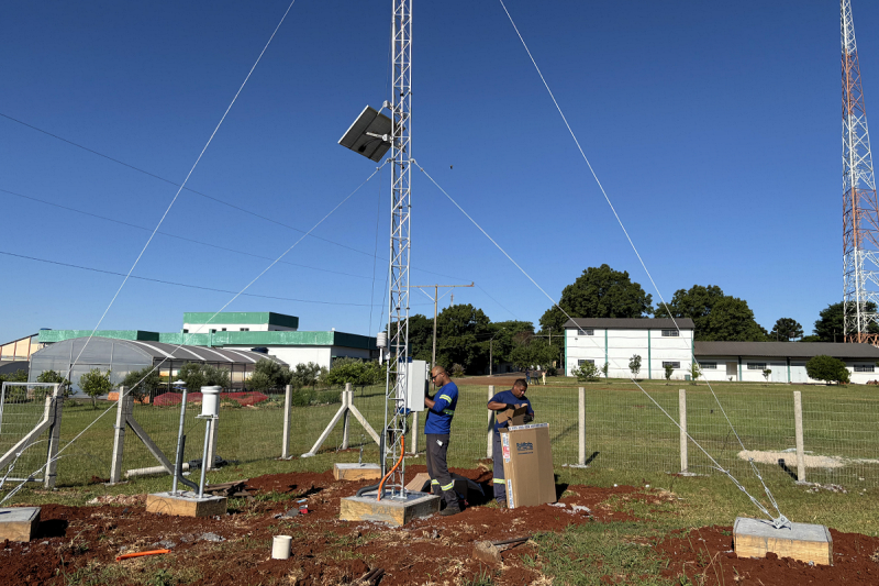 URI Santo Ângelo recebe estação meteorológica do Instituto Nacional de Meteorologia