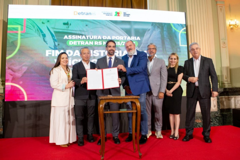 Governo anuncia fim de vistoria para veículos zero quilômetro e registro mais simples no RS