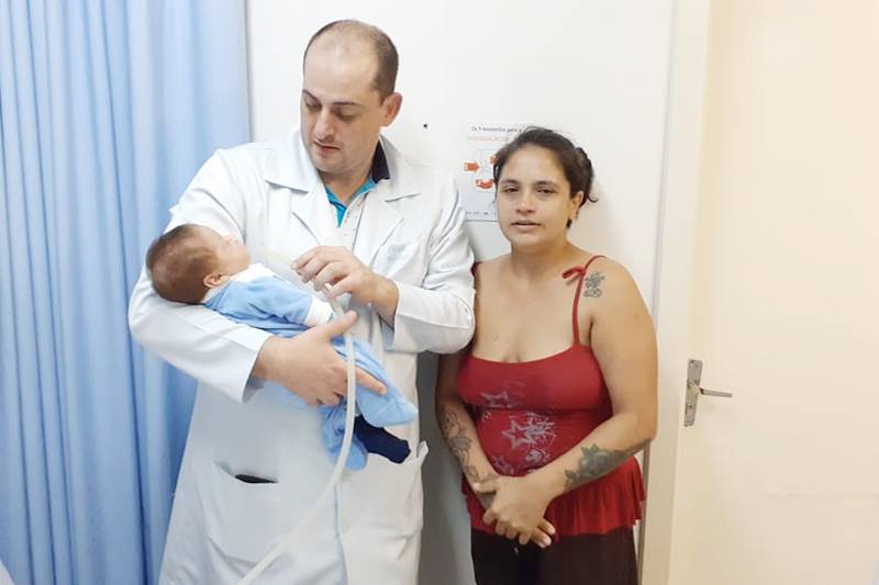 Policial ajuda a salvar bebê em Santa Rosa