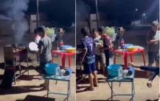 Garotos fazem sucesso com churrasco ao som de sertanejo