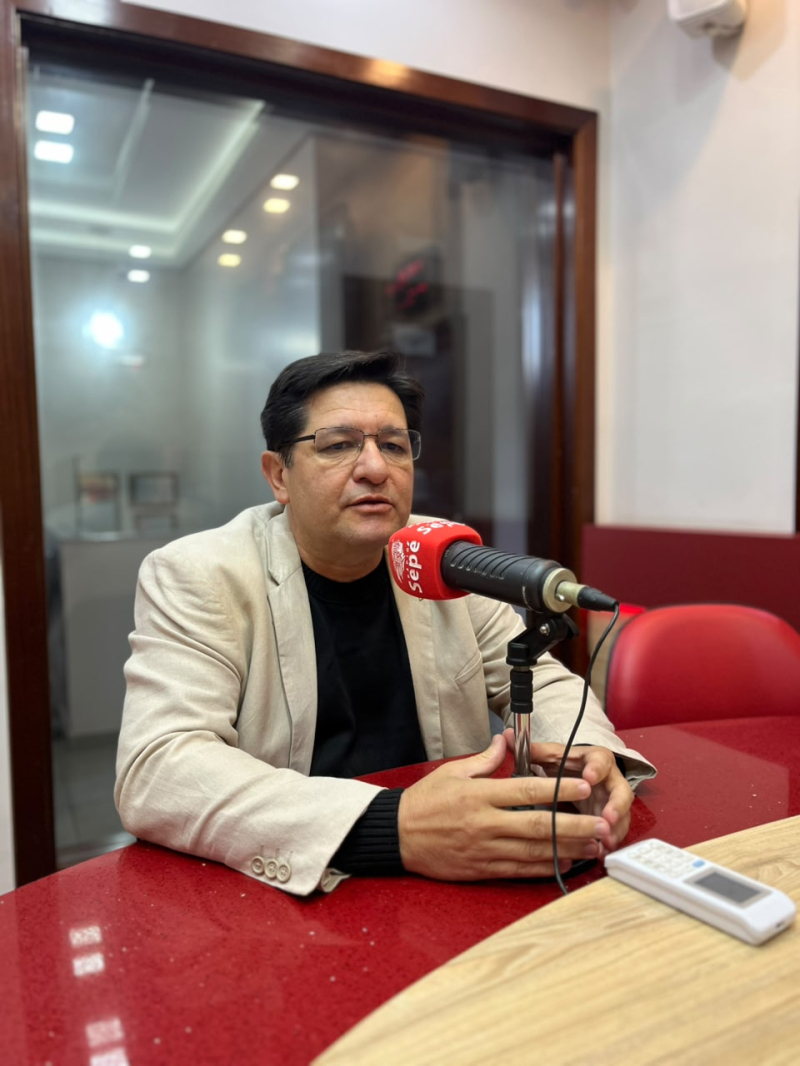 Vice-prefeito Carlos Gonçalves detalha avanços na infraestrutura e os desafios da saúde pública em Santo Ângelo