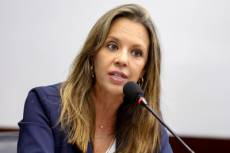 CCJ aprova PL da Delegada Nadine que garante às mulheres acesso a antecedentes policiais de companheiros