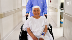 Idosa de 103 anos passa pela primeira cirurgia e emociona equipe médica no RS