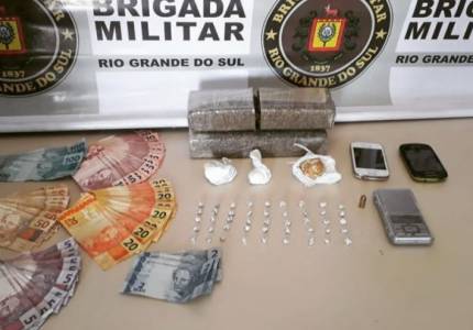 Força Tática prende dois homens por tráfico de drogas neste sábado em Giruá