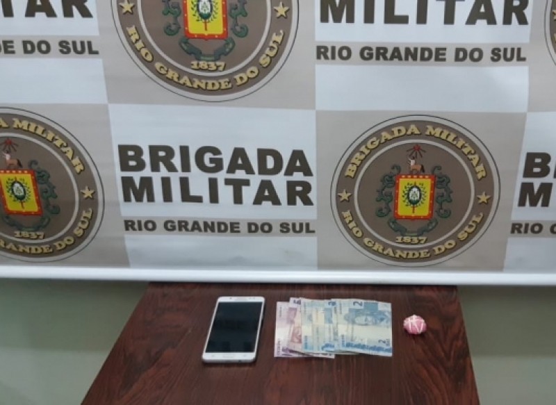 Dupla é presa por tráfico de droga em Santo Antônio das Missões