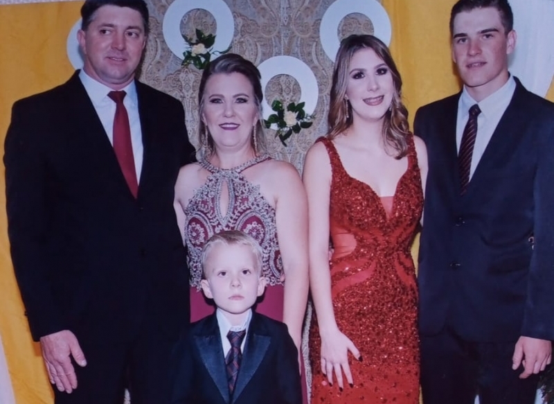 Mãe começou a acolher pela carência afetiva das crianças nos lares