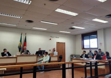 Júri condena santo-angelense a 24 anos de prisão por duplo homicídio