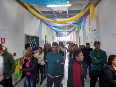 Pouco antes do término da votação, eleitor enfrenta fila em Santo Ângelo