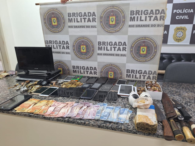 Casal é preso em Santo Ângelo pela BM; diversos produtos sem procedência são apreeendidos