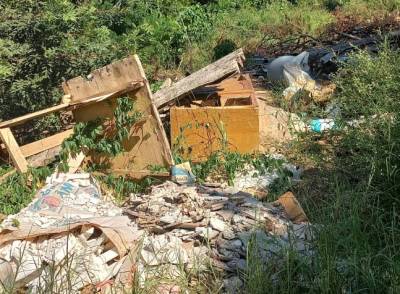 Com surto de dengue, cidade acumula lixões em áreas irregulares