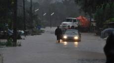 Pelo menos 12 cidades de SC enfrentam transtornos devido à chuva forte