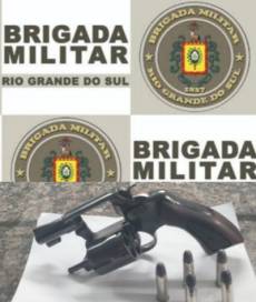 Homem é preso pela Brigada Militar por porte ilegal de arma de fogo, em Santo Ângelo