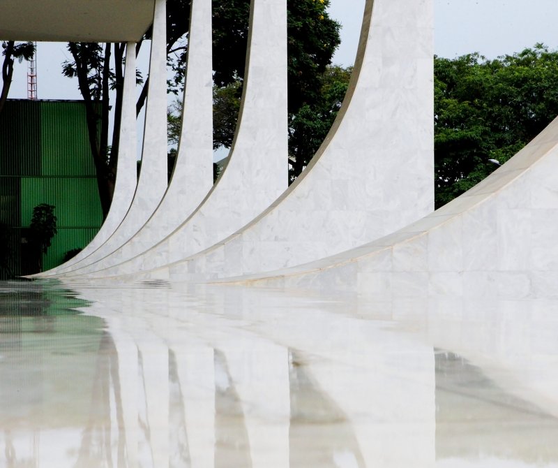 Declaração de nascimento deve ter termos inclusivos para contemplar pessoas trans, decide STF