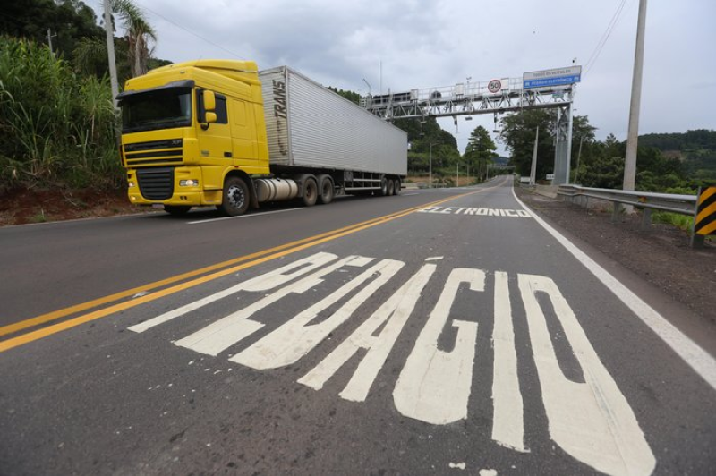 Governo do RS enfrenta resistência de prefeitos para concessão de rodovias estaduais