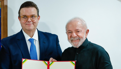 Líder do PL na Câmara pede afastamento de novo ministro da Previdência