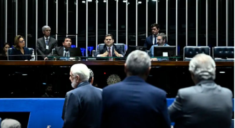 Senado aprova cota de 30% para mulheres em conselhos de estatais