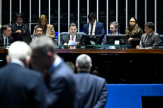Senado aprova projeto que amplia número de deputados para 531