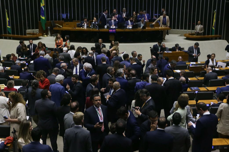 Aprovada na Câmara dos Deputados isenção do Imposto de Renda para quem ganha até R$ 5 mil