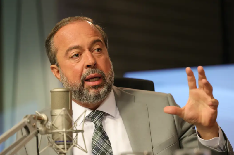 Alexandre Silveira garante que Brasil não corre risco energético