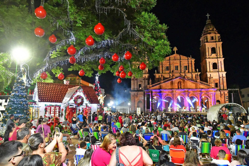 Horário de Natal terá comércio e mercados aberto no domingo, 21