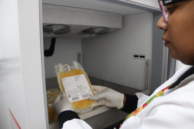 Hemocentro do Rio Grande do Sul moderniza armazenamento de plasma destinado à produção de medicamentos derivados de sangue