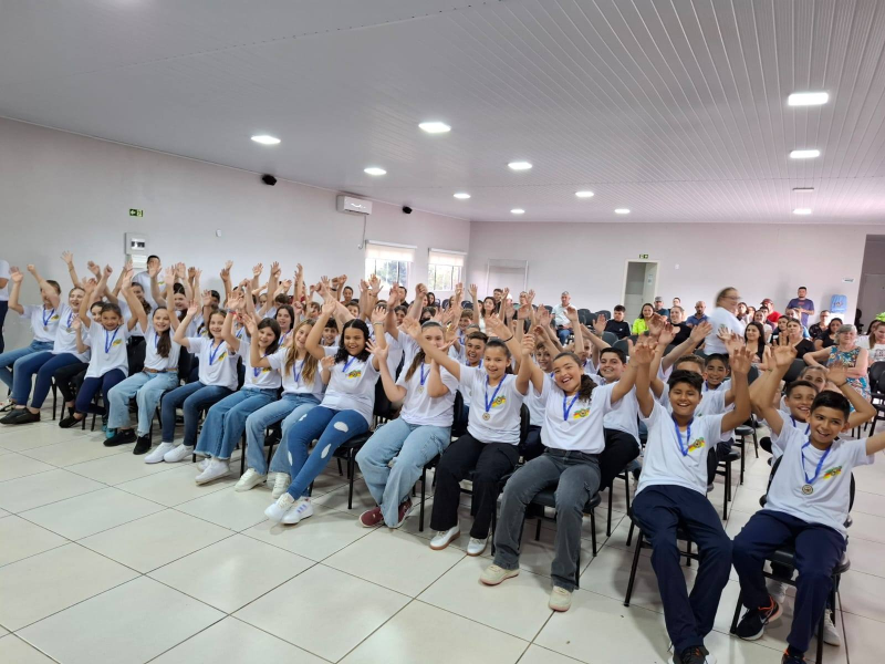 Brigada Militar realiza formatura do PROERD com 62 alunos em São Miguel das Missões