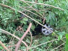 Veículo é encontrado abandonado após colidir com placa de sinalização na ERS-342, em Ijuí