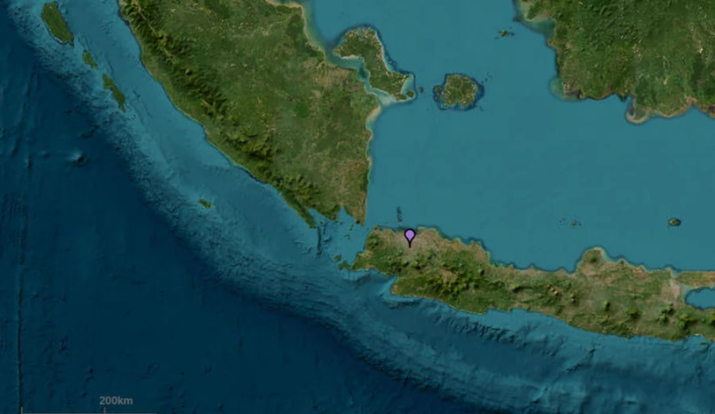 Alerta de tsunami é emitido após terremoto atingir a Indonésia