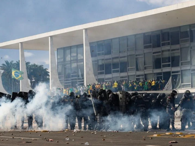Polícia Militar do DF expulsa cinco coronéis condenados por omissão no 8 de Janeiro