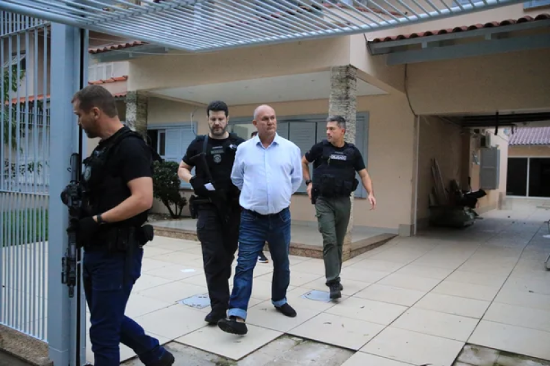 Ex-vereador Gilvani Gringo é preso pela Polícia Civil por suspeita de liderar esquema de fraude licitatória