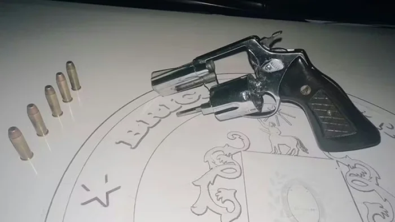 Adolescente é apreendido suspeito de matar casal em Porto Alegre; vítimas foram encontradas em carro