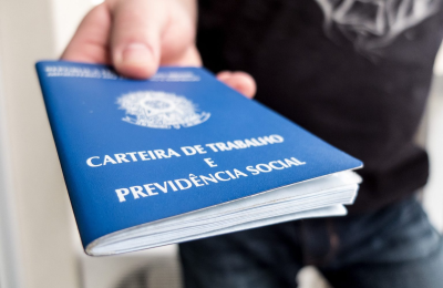 Moradora de Santo Ângelo perde dinheiro em golpe de falsa vaga de emprego